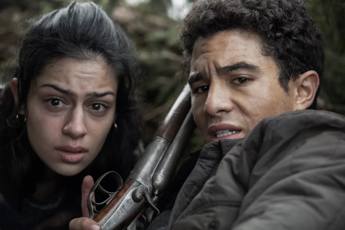 Audiences : « L’amour est dans le pré » résiste, « Cat’s Eyes » recule